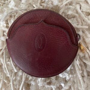 CARTIER⭐️VINTAGE DISTRESSED LOOK COIN
CASE, BORDEAUX ✨CLEAN & ALWAYS AUTHENTIC✨